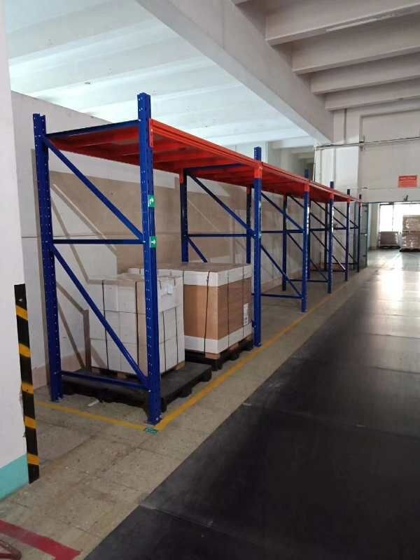 中型（xíng）貨架（jià）